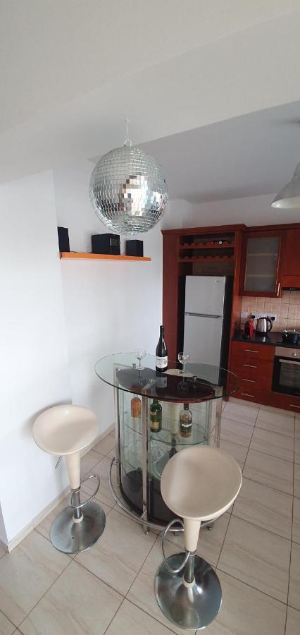 Vasilas Holiday Apartment #2 Larnaca Extérieur photo